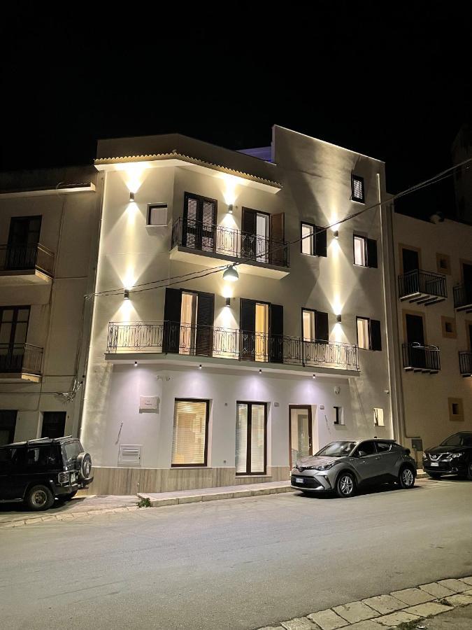 Porta Del Golfo Apartments & Suites Castellammare del Golfo Kültér fotó